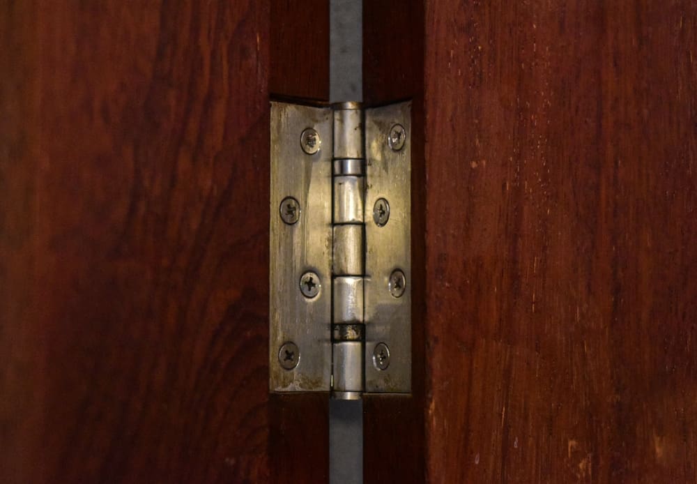 Squeaky Hinges